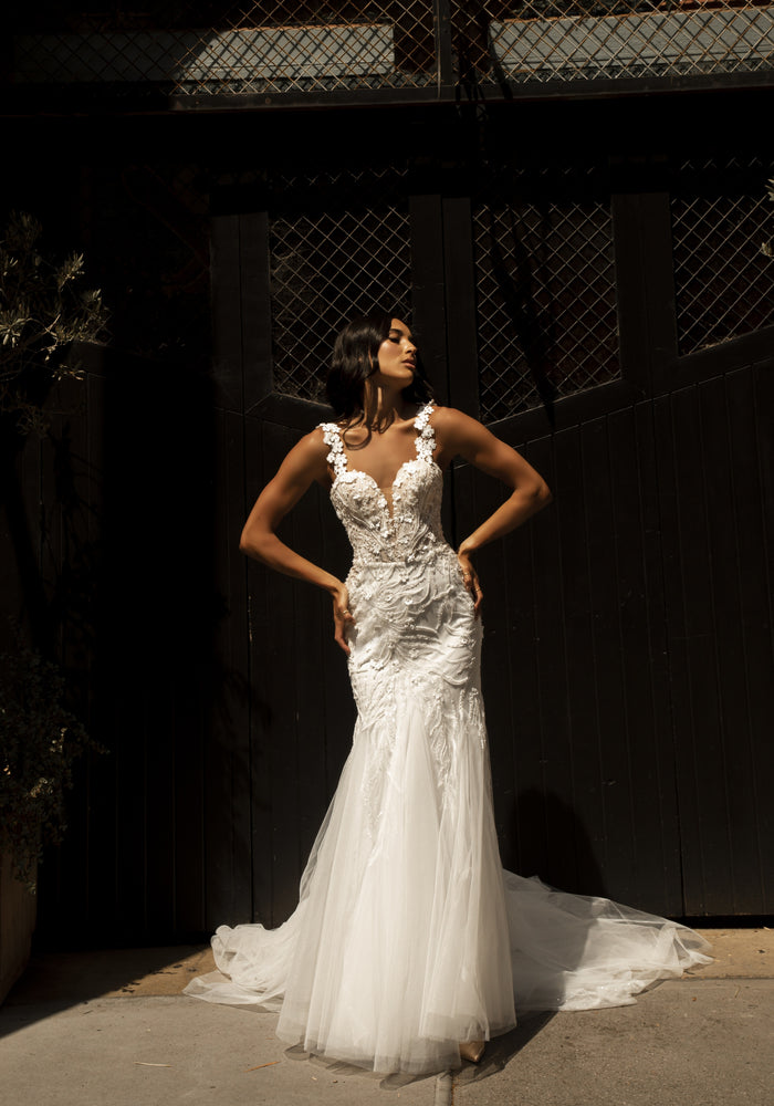 Louise dress with sweetheart neckline, straps and mermaid cut with beaded lace. Skirt is made from soft tulle.